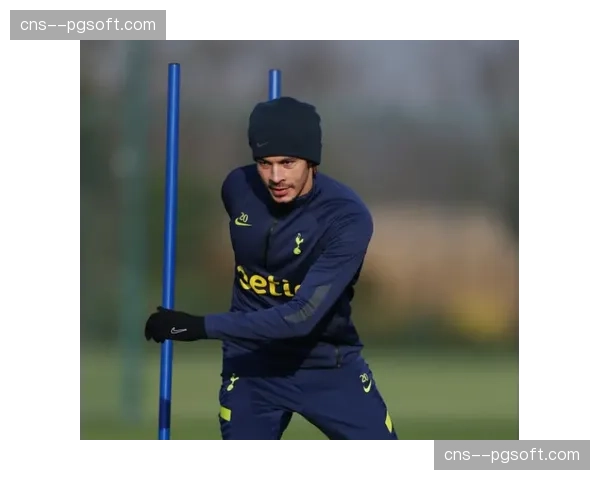 转会动态：多家英超球队关注皇家社会中场苏维门迪